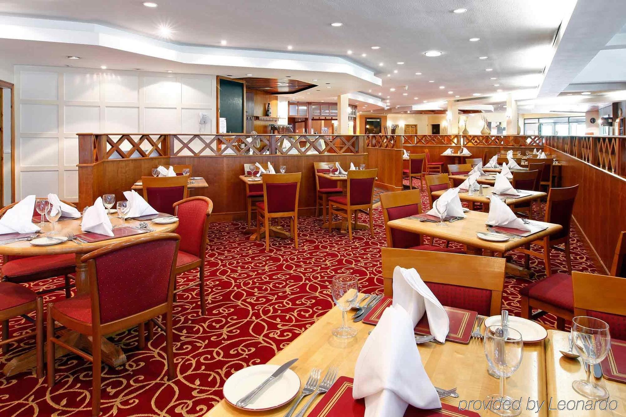 Mercure Wigan Oak Hotel Ресторант снимка
